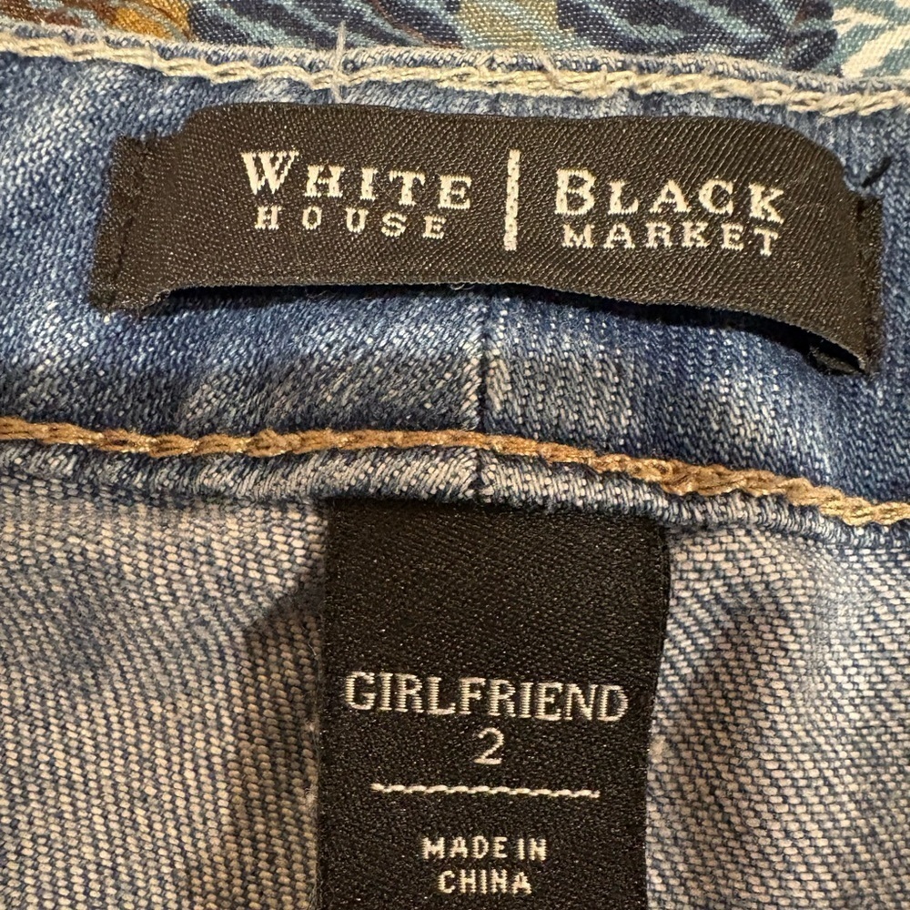White House Black Market The Girlfriend Jeans Size 2 Skinny Stretch Distressed - Picture 5 of 11